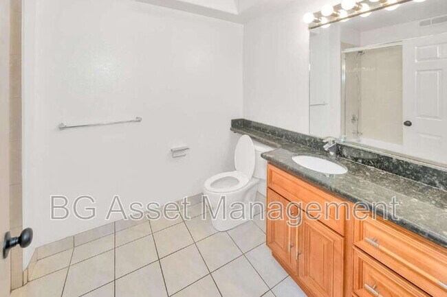 Building Photo - 1459 MacArthur Blvd