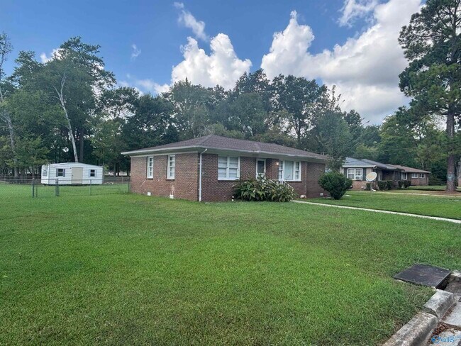 Building Photo - 312 Orange Cir