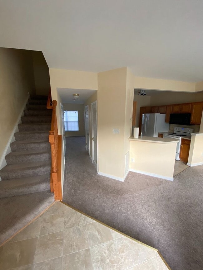 Building Photo - 5504 Millstream Ln