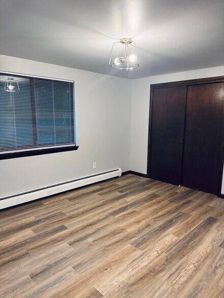 Building Photo - 268 Robert Dr