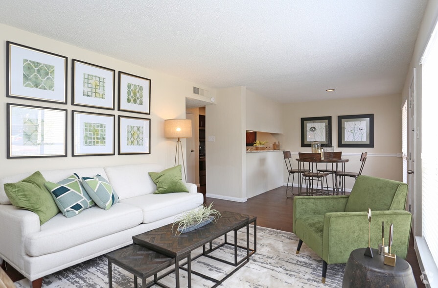 Primary Photo - Creekside Villas Apartments