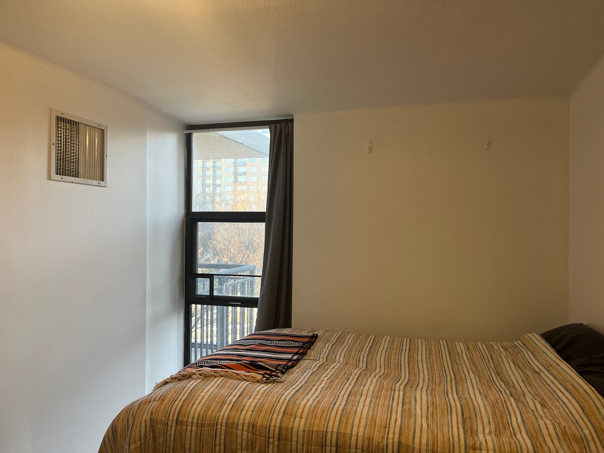 Building Photo - 620 Peachtree St NE