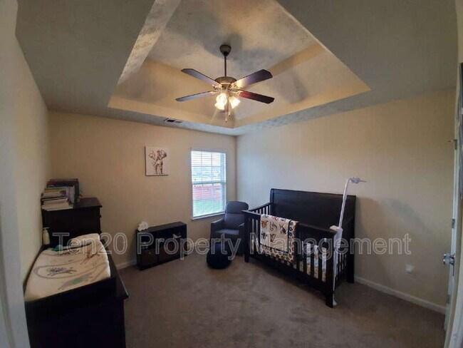 Building Photo - 35 Apache Trail