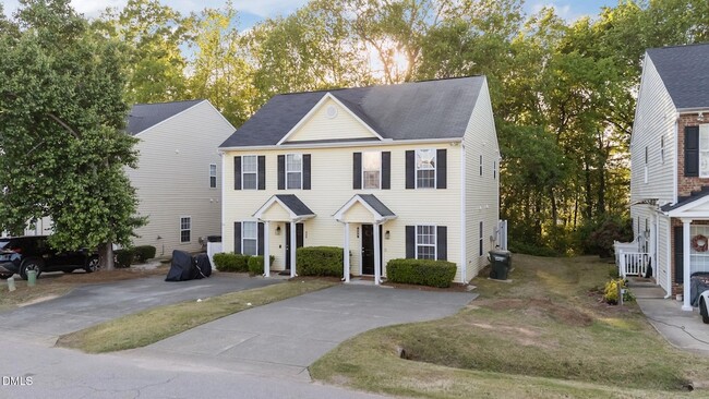 Building Photo - 225 Woodson Dr