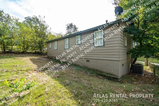 Building Photo - 1222 36th Ave