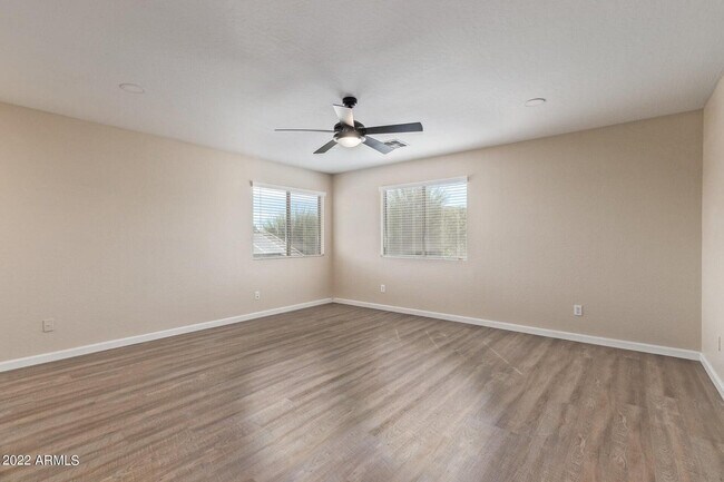 Building Photo - 2283 W Silver Creek Ln