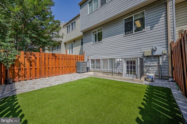 Building Photo - 14727 Winding Loop