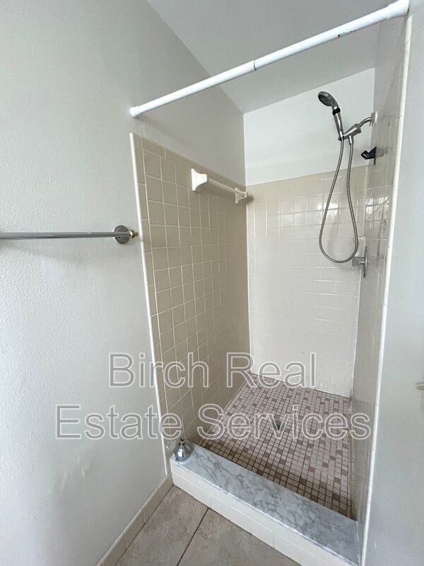 Building Photo - 2419 Mondale Ct