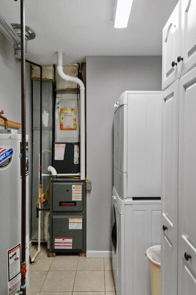 Building Photo - 504 Marquis Cir