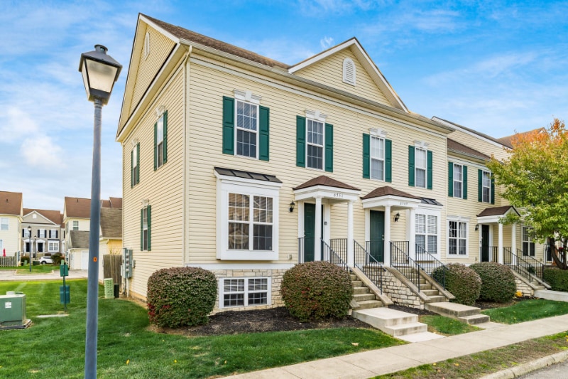 Building Photo - 6551 Crab Apple Dr