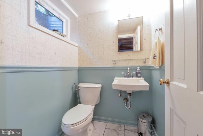 Building Photo - 7904 Charleston Ct