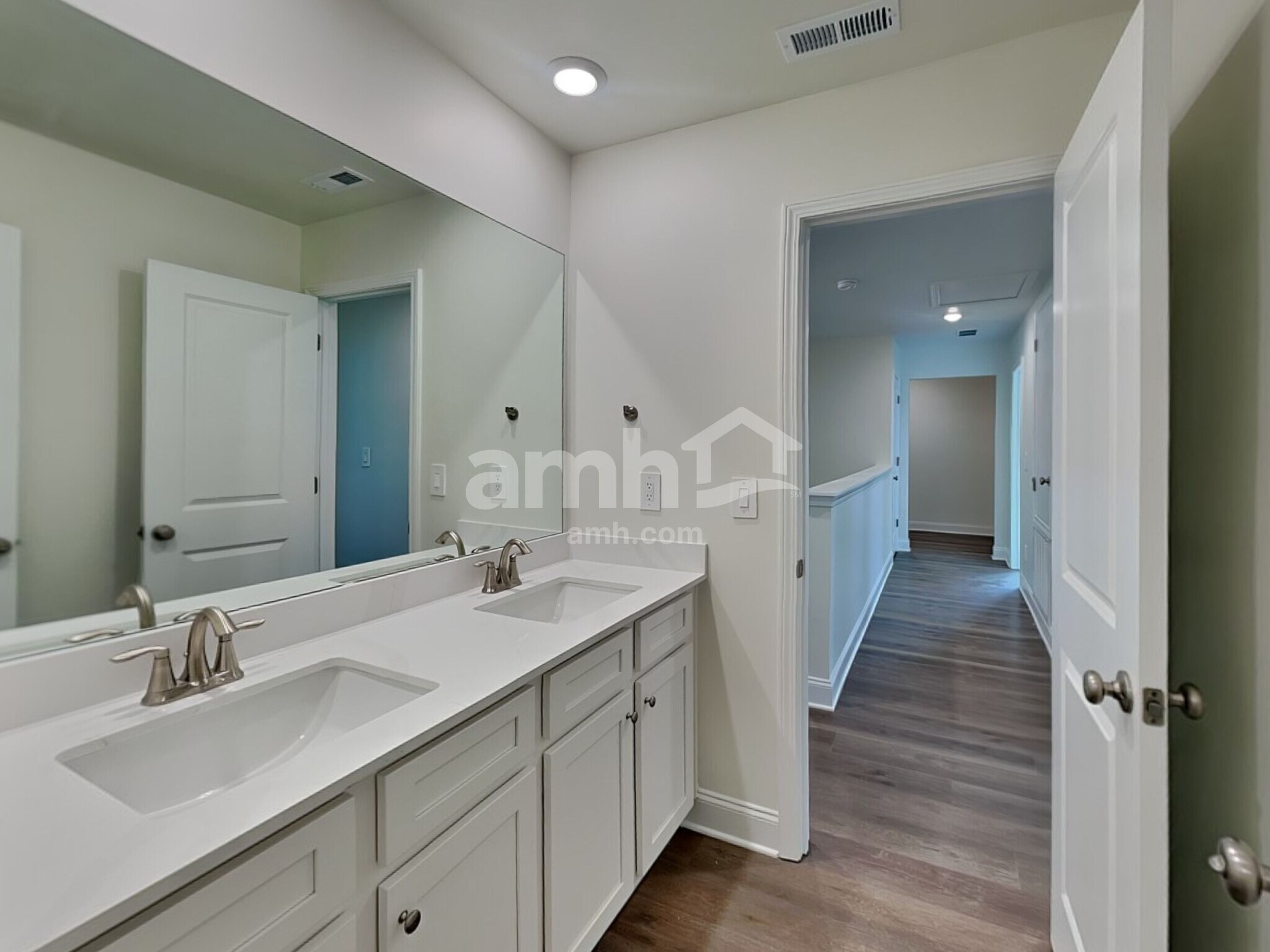 Building Photo - 3672 Creek View Cir