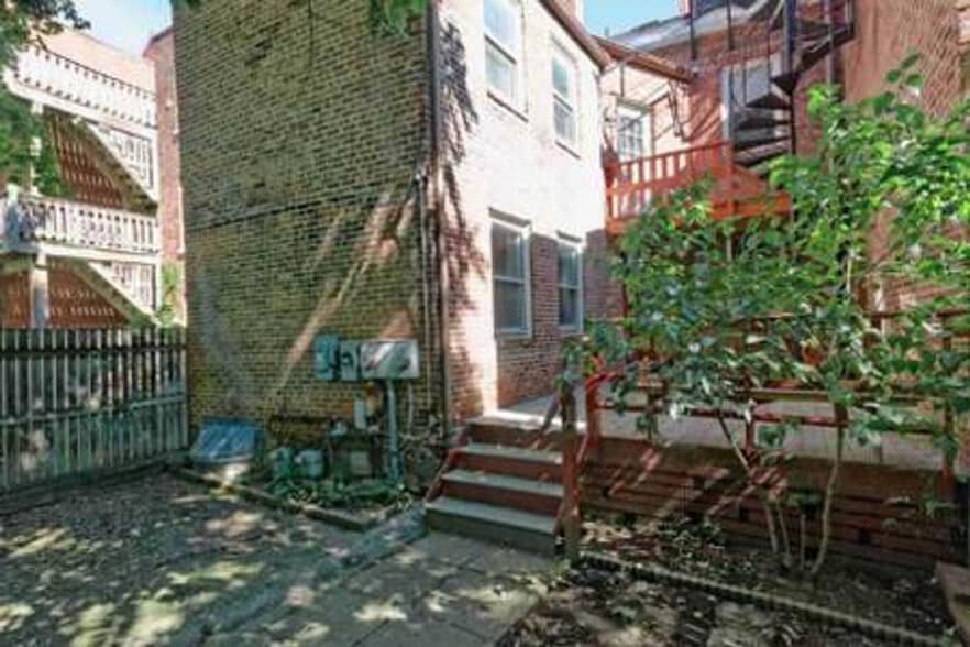 Building Photo - 88 Madison Ave