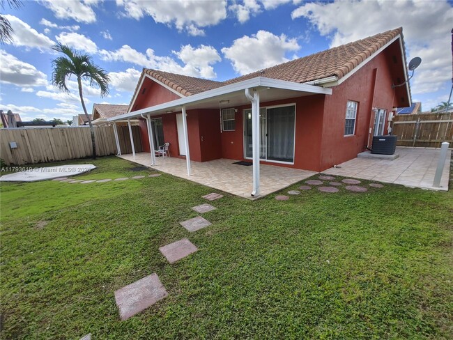 Building Photo - 1137 NW 128th Pl
