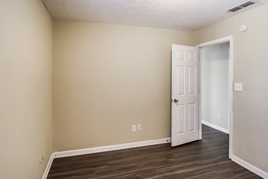 Building Photo - 2938 Trotters View Way