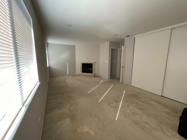 Building Photo - 309 Cravens Ct