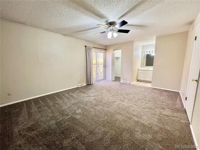 Building Photo - 387 Upham St