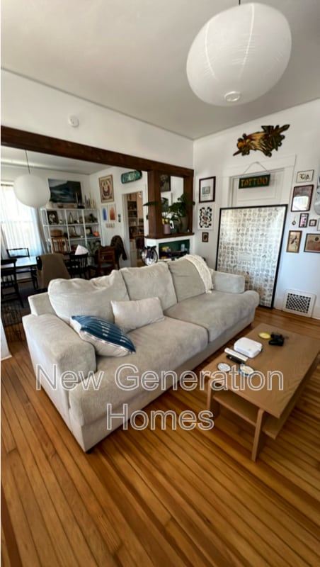 Building Photo - 412 E St Vrain St