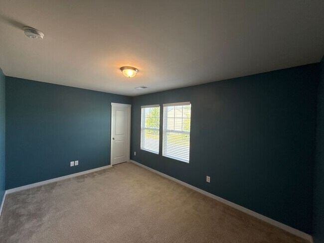 Building Photo - T.R. Lawing Realty Property