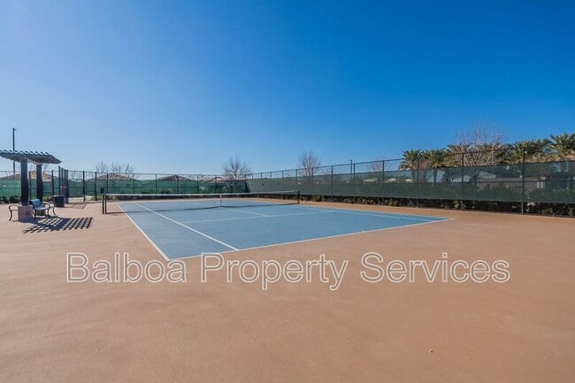 Building Photo - 5532 S Dillon Cir