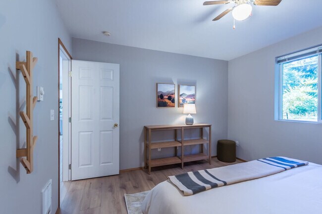 Building Photo - 226 Paradise Dr