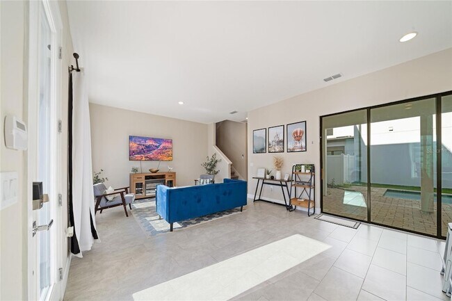 Building Photo - 137 Villa Domani Ct