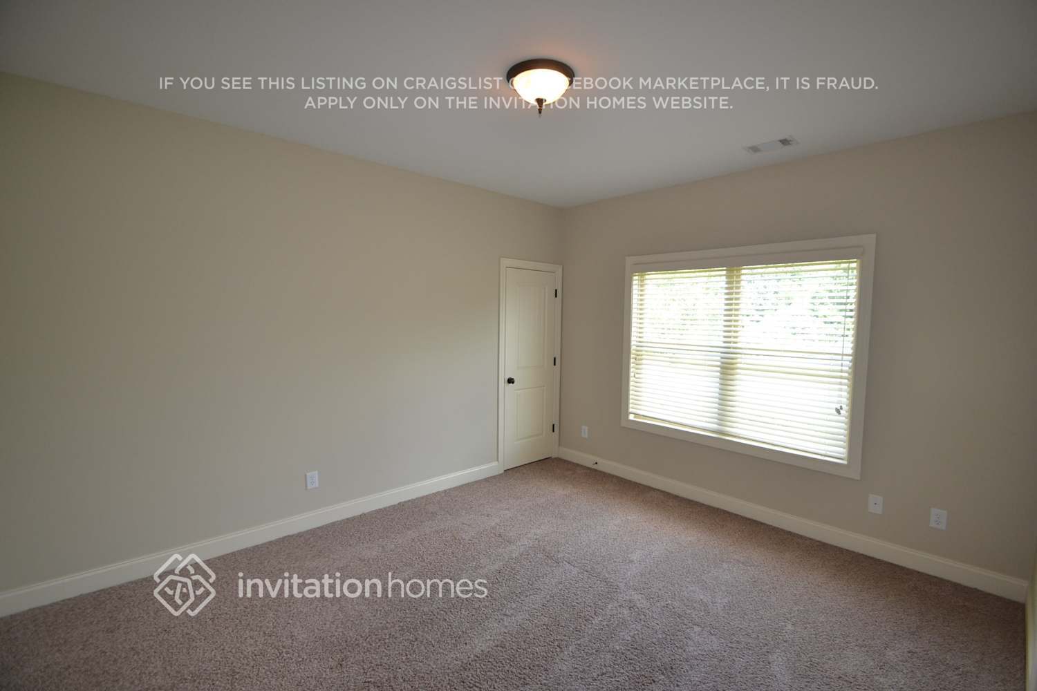 Building Photo - 427 Sweetwater Bridge Cir