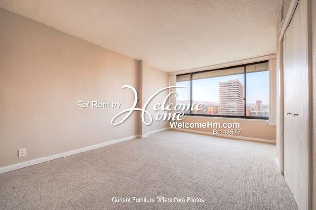Building Photo - Furnished Park Tower Condo with views of t...