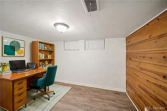 Building Photo - 4300 S Acoma St