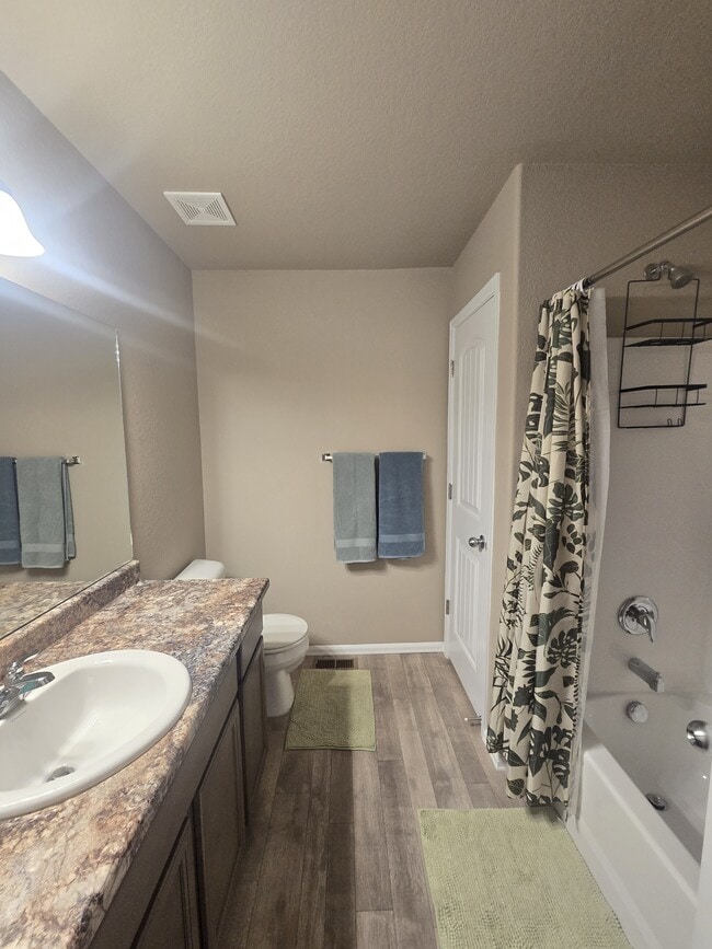 Building Photo - 7662 Spruce Pne Grv