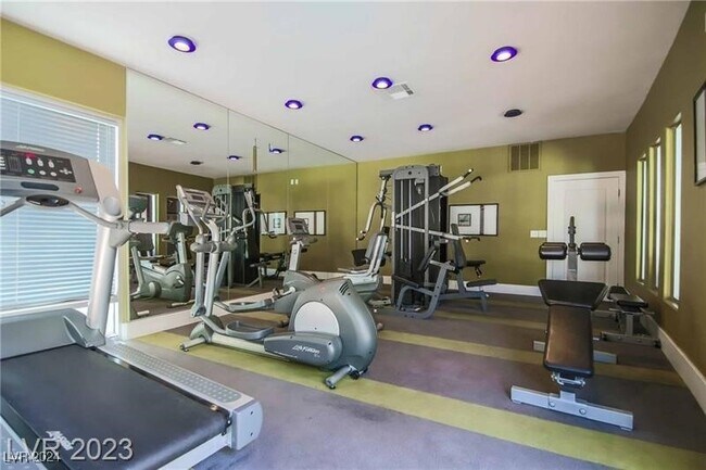 Building Photo - 9050 W Tropicana Ave