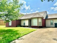 Building Photo - ParkwoodCove7759