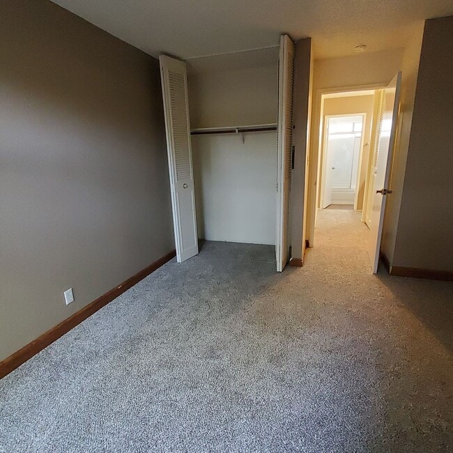 Building Photo - Convenient Livermore 1bd/1ba Ground Floor Condo- Available in April