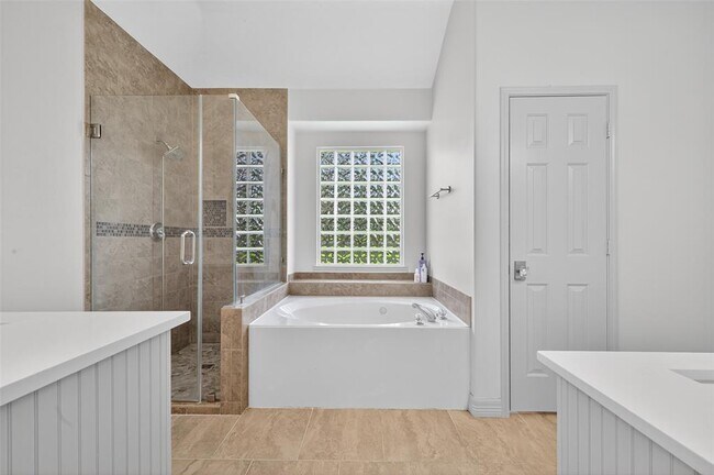 Building Photo - 3214 Southmere Ln
