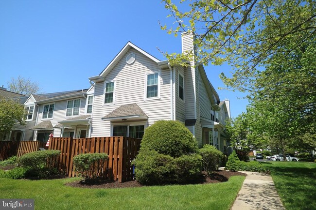 Primary Photo - 7807 Spruce Mill Dr