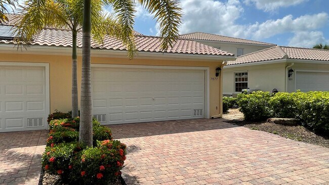Building Photo - Furnished Short Term Rental