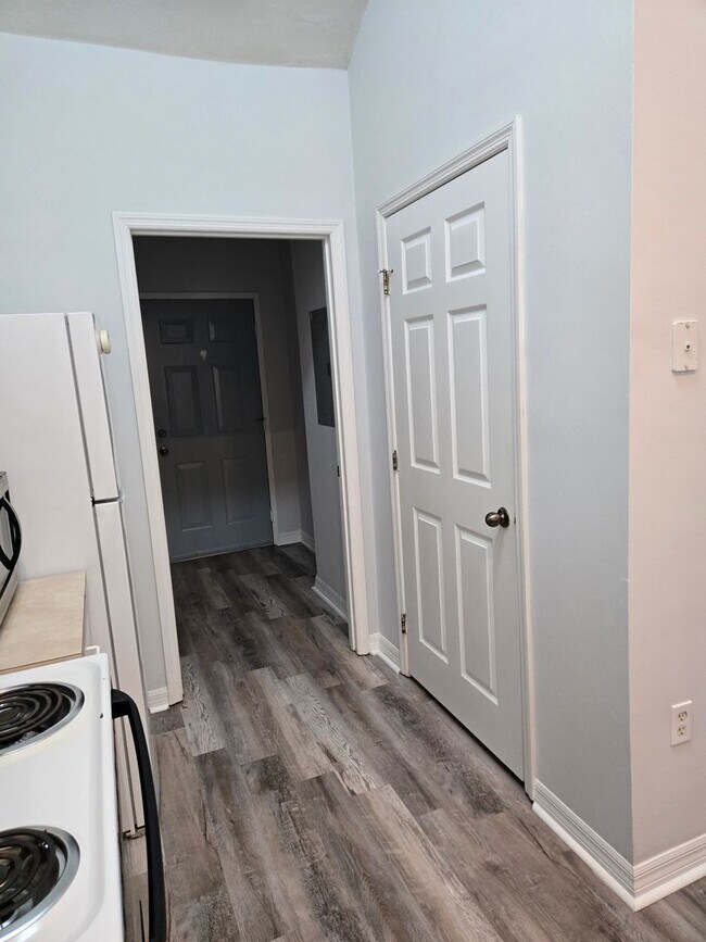 Building Photo - 3 Bedroom/ 2 Bath home at The Greens at West End