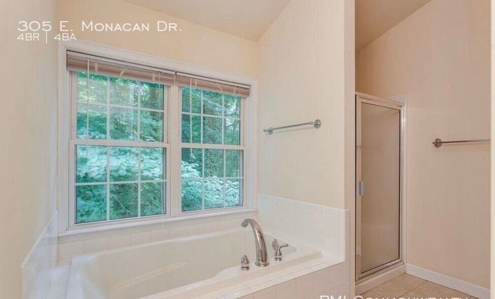 Building Photo - 305 E Monacan Dr