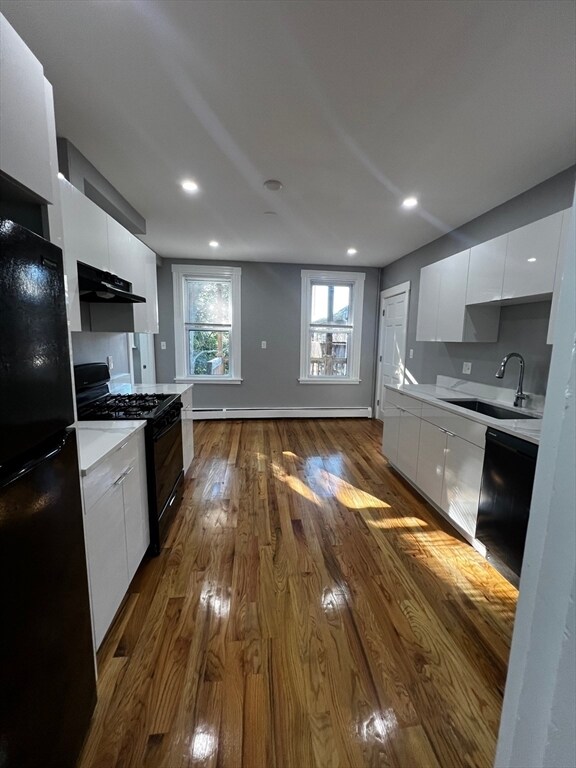 Building Photo - 5 Sunset St