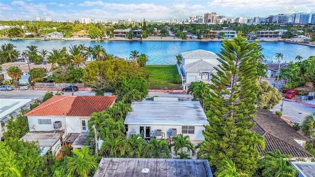 Building Photo - 618 86th St