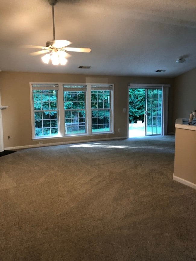Building Photo - Kennesaw Ranch