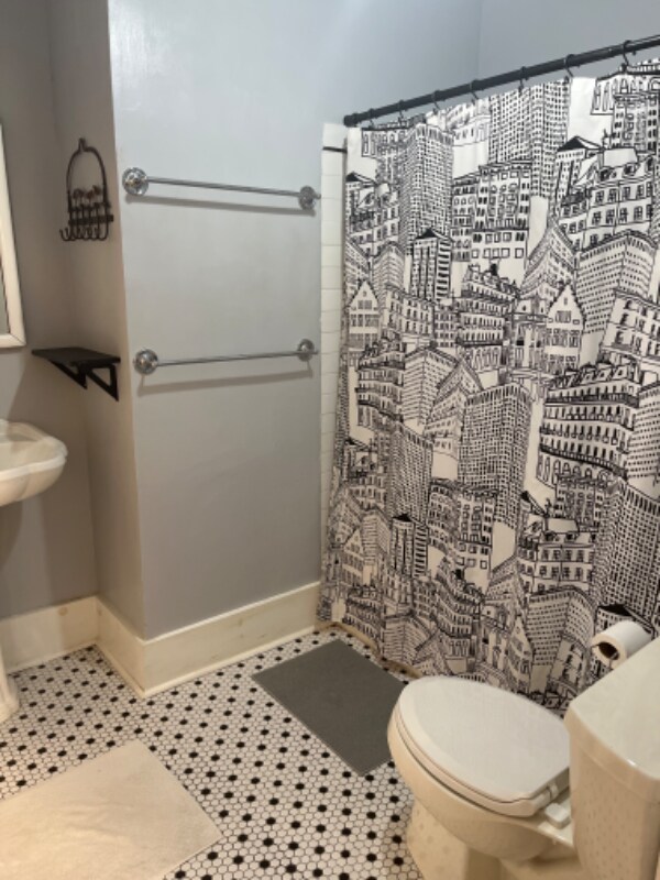 Building Photo - 400 Opelousas Ave