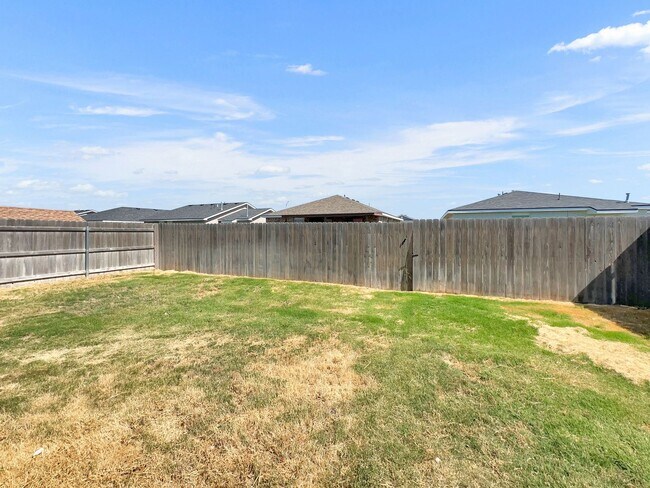 Building Photo - Fabulous 3/2/2 home in Bell Farms - Cooper...