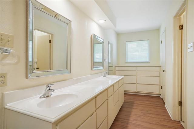 Building Photo - 4903 Ledgestone Dr