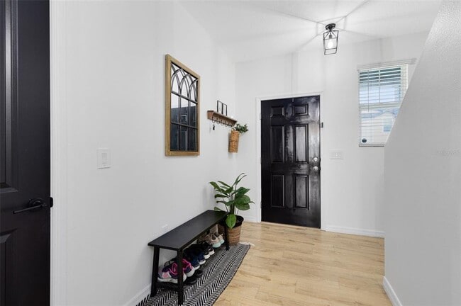 Building Photo - 528 Madison Dr