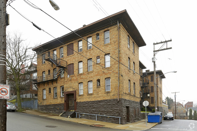 Building Photo - 200 E Elizabeth St