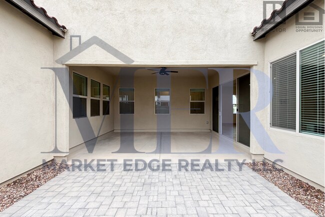 Building Photo - 2Bed/2Bath Home in Surprise Golf Community...