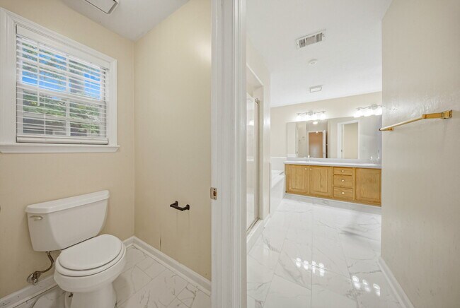 Building Photo - 1535 Breamstone Ridge