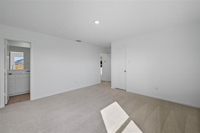 Building Photo - 6733 Haines Dr
