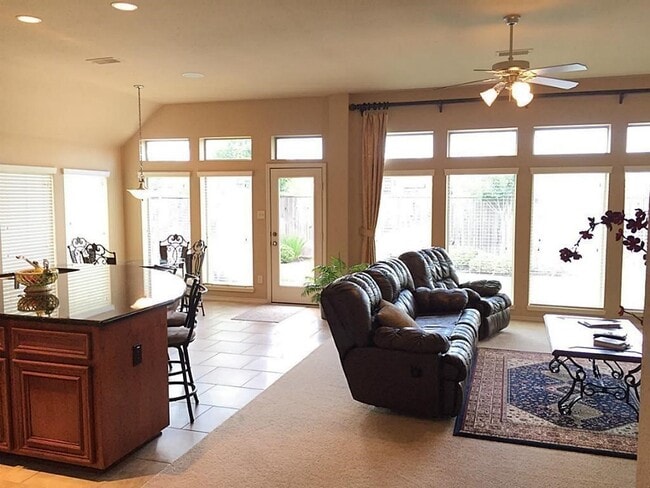 Building Photo - 1602 Eden Meadows Dr